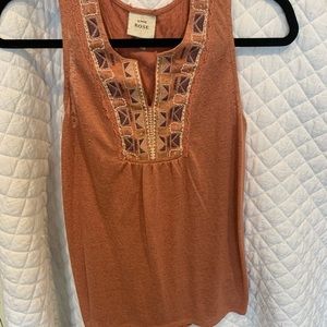 V neck detailed tank